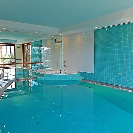 Crans-montana Sleeps 10 Pool Wifi 펜션 *