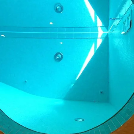 펜션 Crans-montana Sleeps 10 Pool Wifi 크란스몬타나